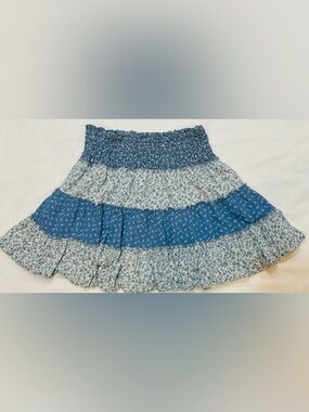 American Eagle Blue Floral Tiered Smocked Mini Skirt Boho Cottagecore Boho Sz XS